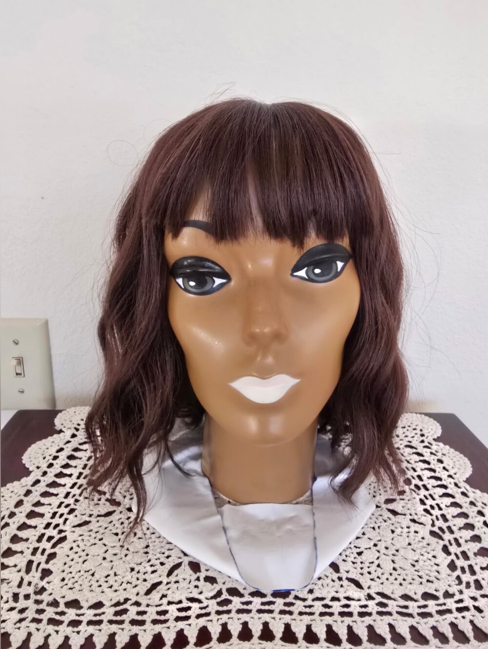 Short Wavy Fringe Wig in Medoum Brown - Unbranded